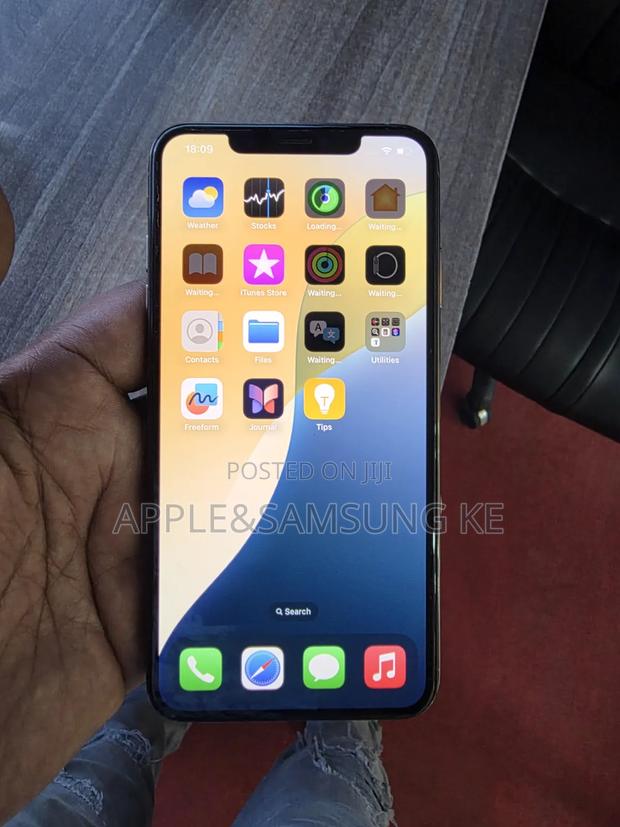 Apple iPhone XS Max 256 GB Gold - thumbnail 4