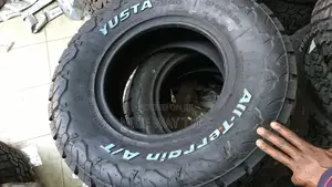 265/70r15 Yusta