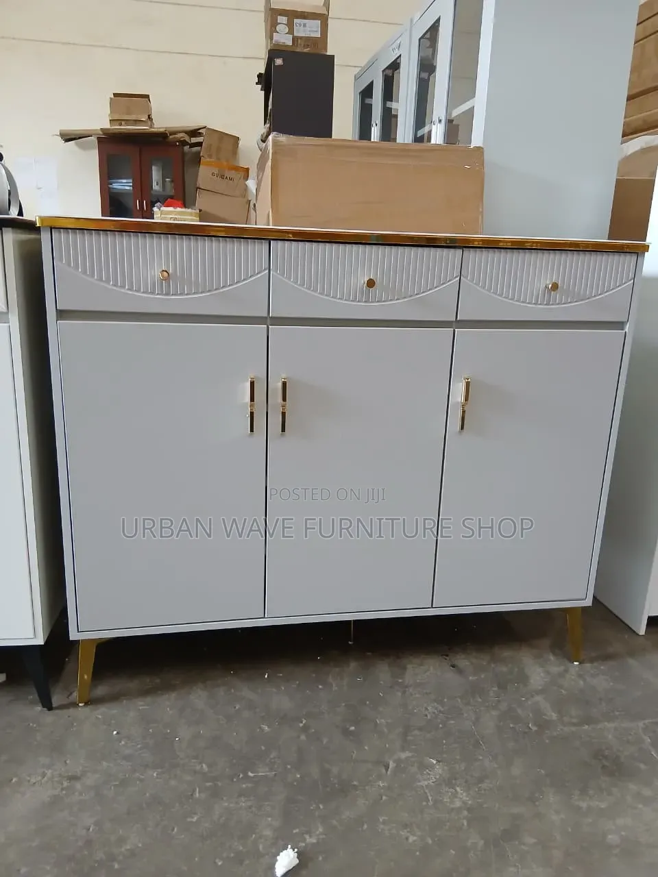 Executive Stylish Wardrobe Closets Cabinet