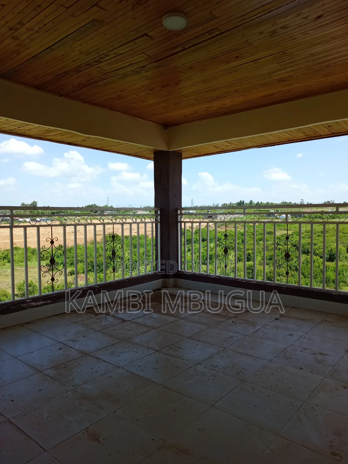 6bdrm Maisonette in Rumuruti for sale