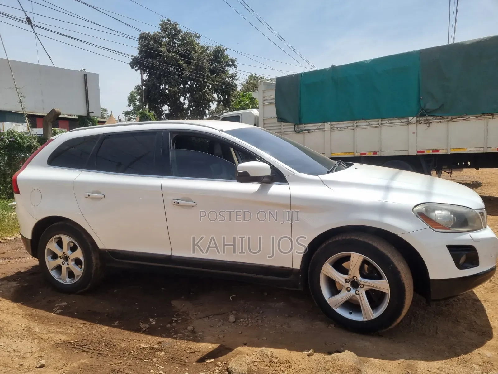 Volvo XC60 2011 White