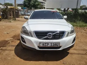 Volvo XC60 2011 White