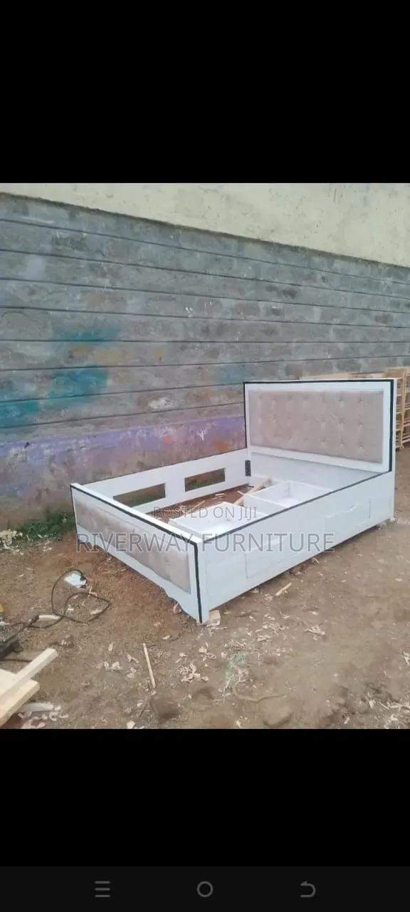 Modern 5*6 Chester Bed