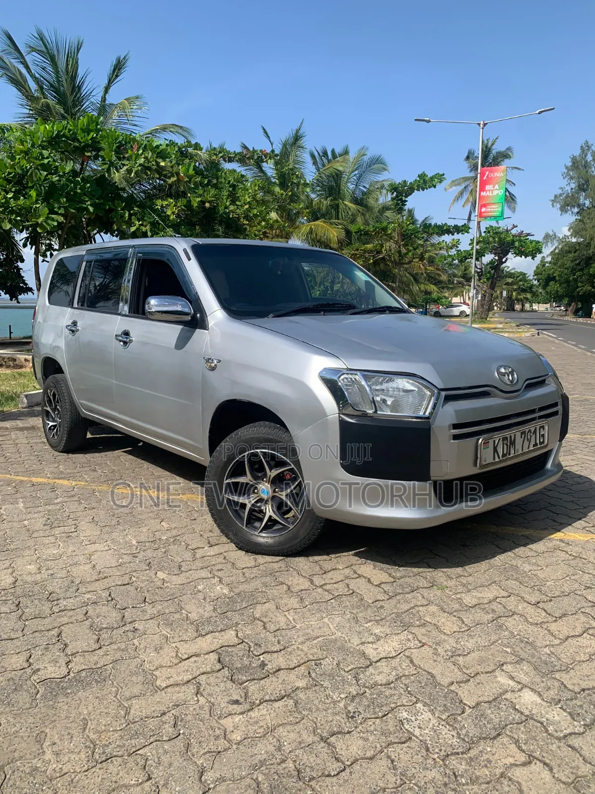 Toyota Probox 2016 Silver
