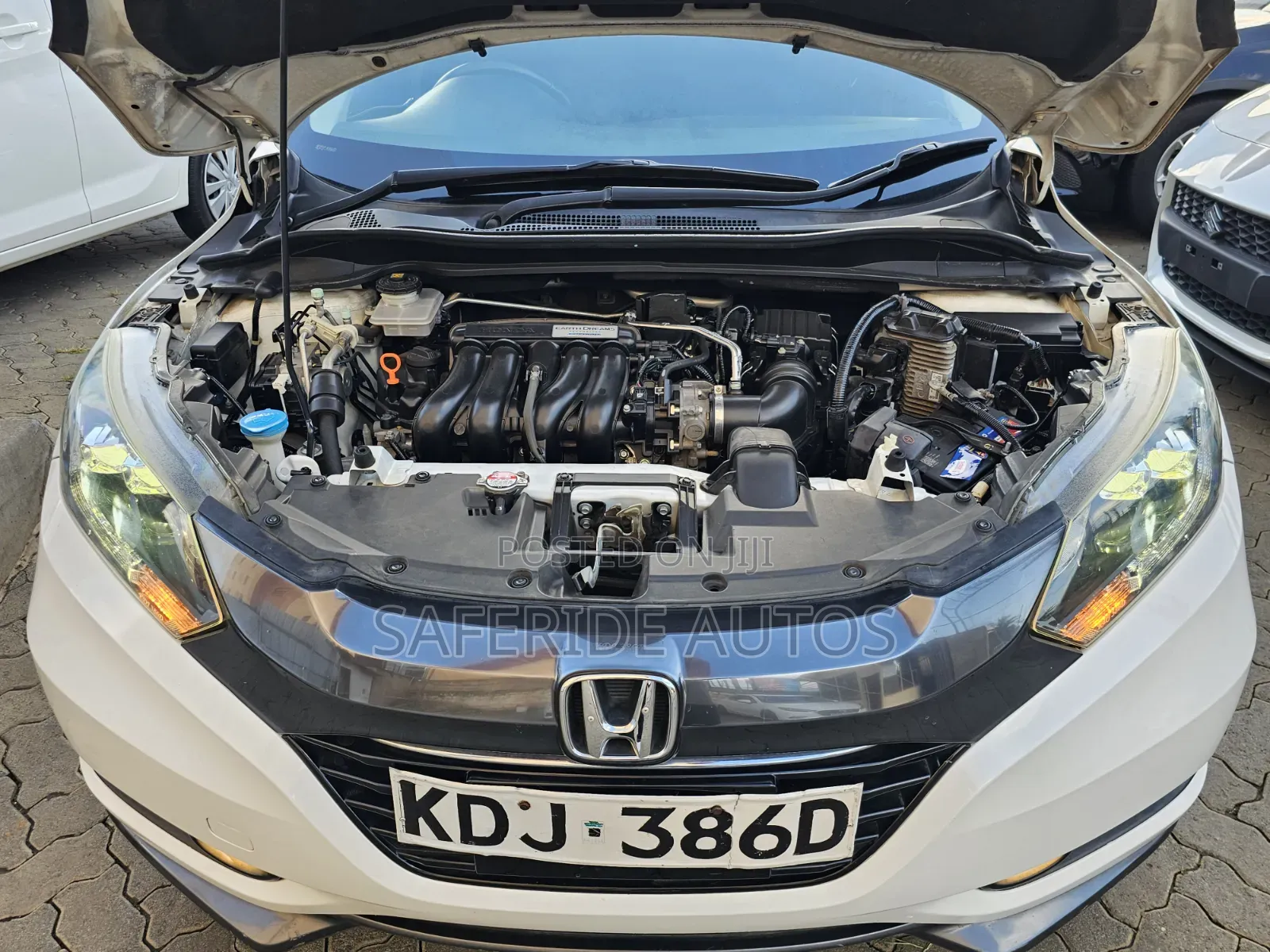 Honda Vezel 2015 White