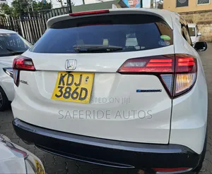 Honda Vezel 2015 White