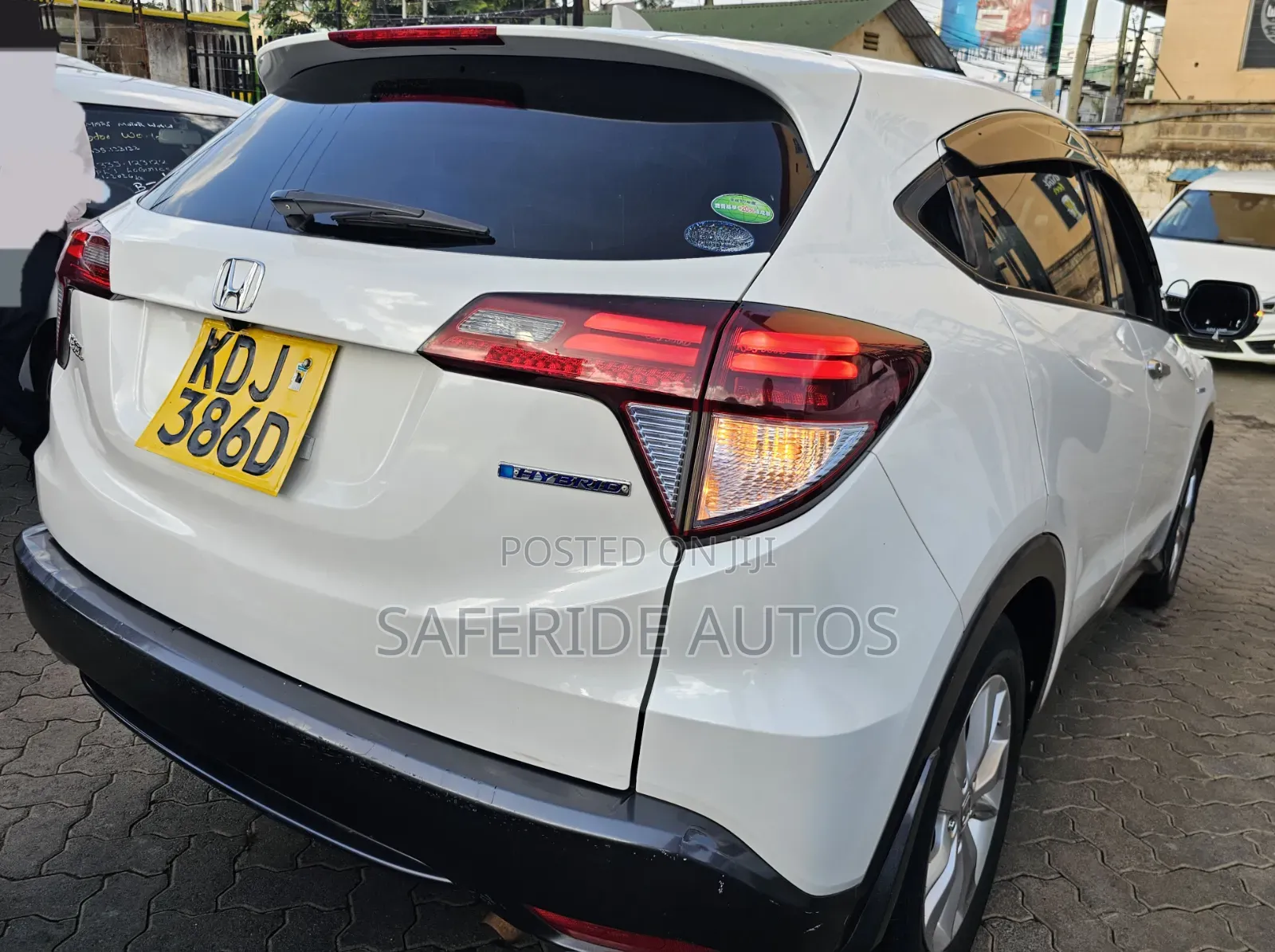 Honda Vezel 2015 White