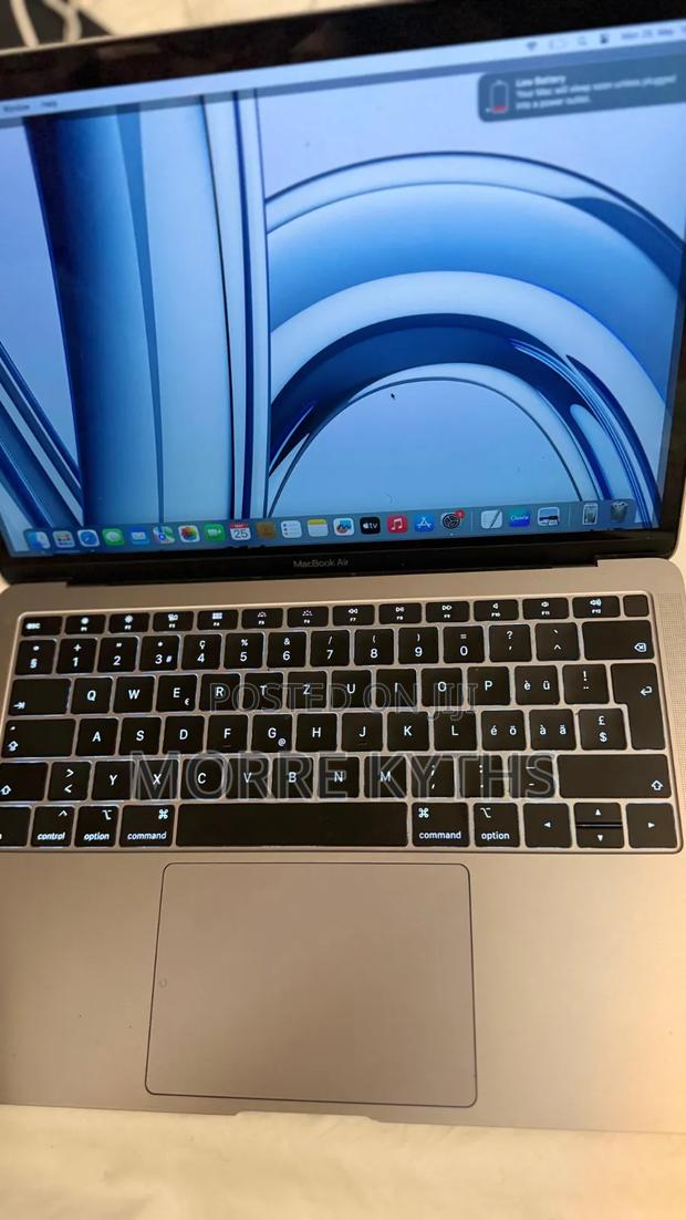 Laptop Apple MacBook Air 2019 8GB Intel Core i5 SSD 128GB - main view