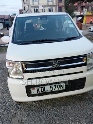 Suzuki Wagon R 2017 White
