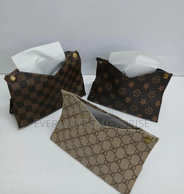 *Leather Tissue-Box or Serviette Holder