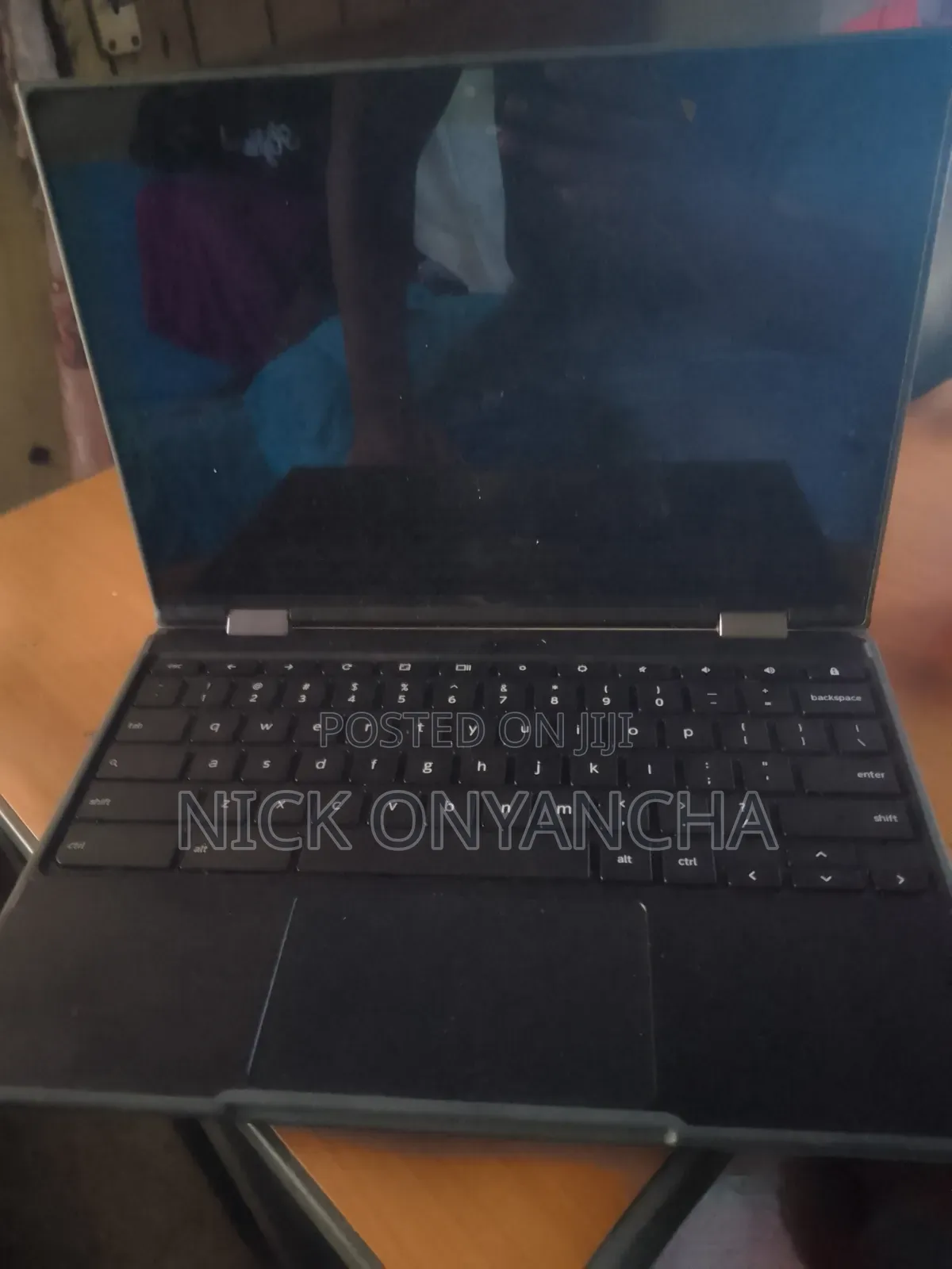 Laptop Lenovo 500e 4GB HDD 32GB