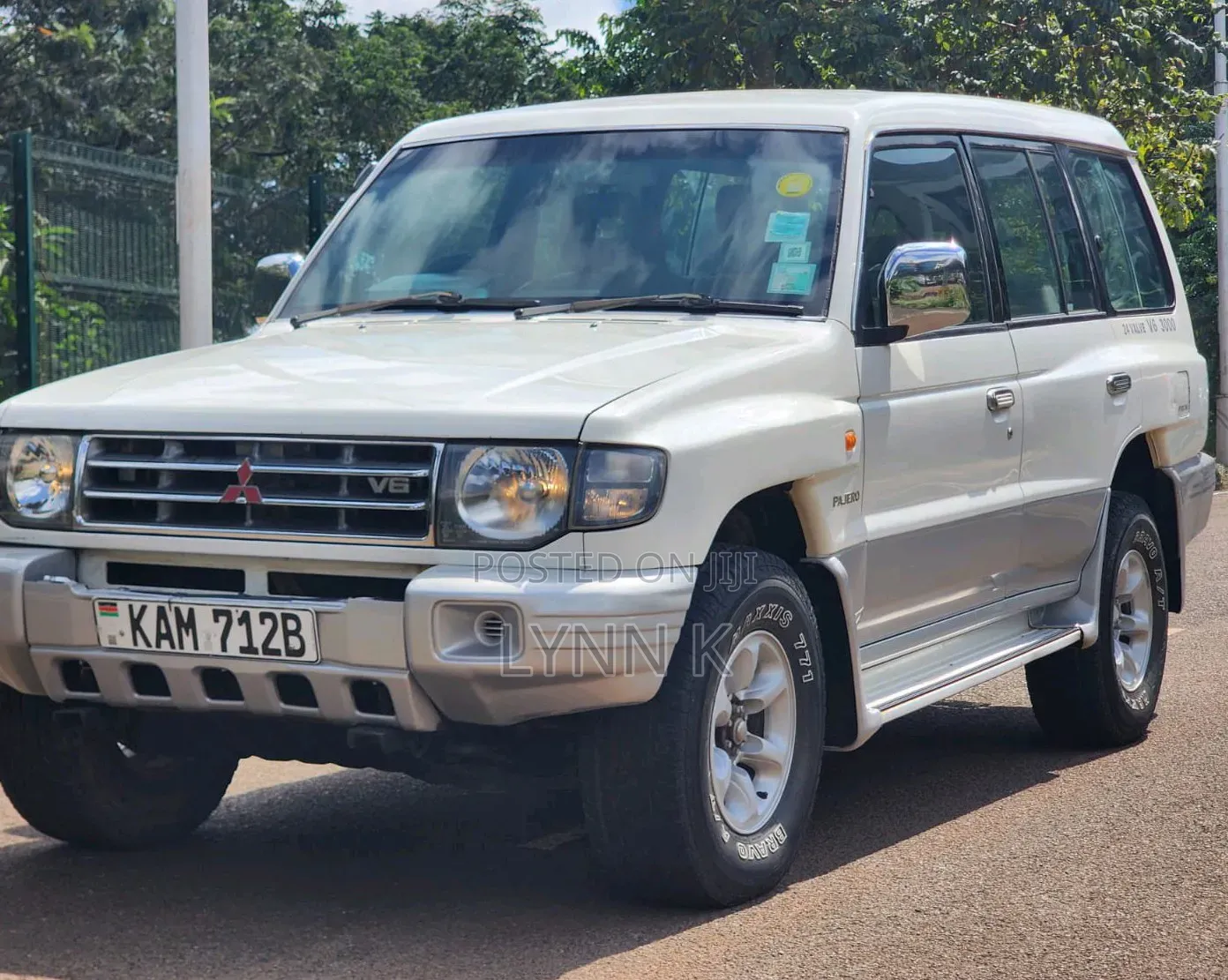 Mitsubishi Pajero 1999 White
