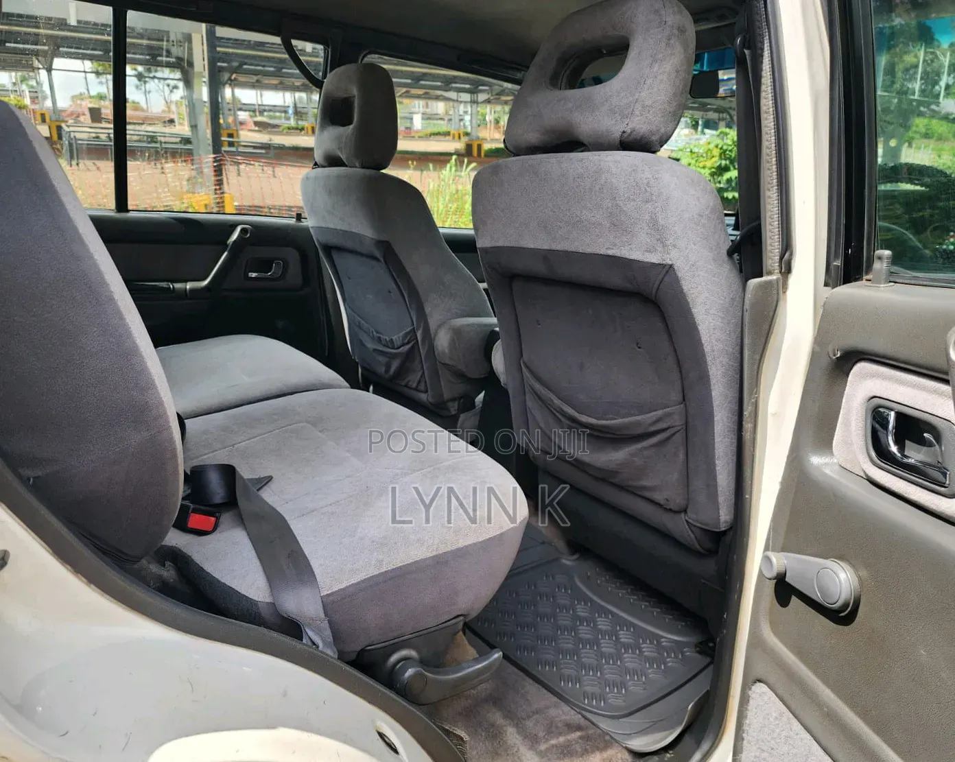 Mitsubishi Pajero 1999 White