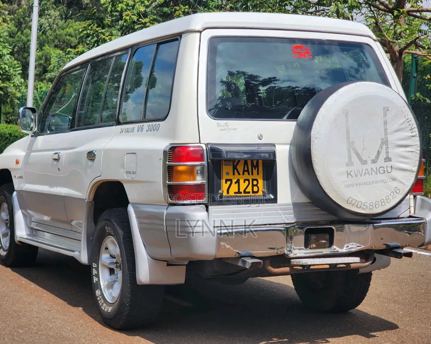 Mitsubishi Pajero 1999 White