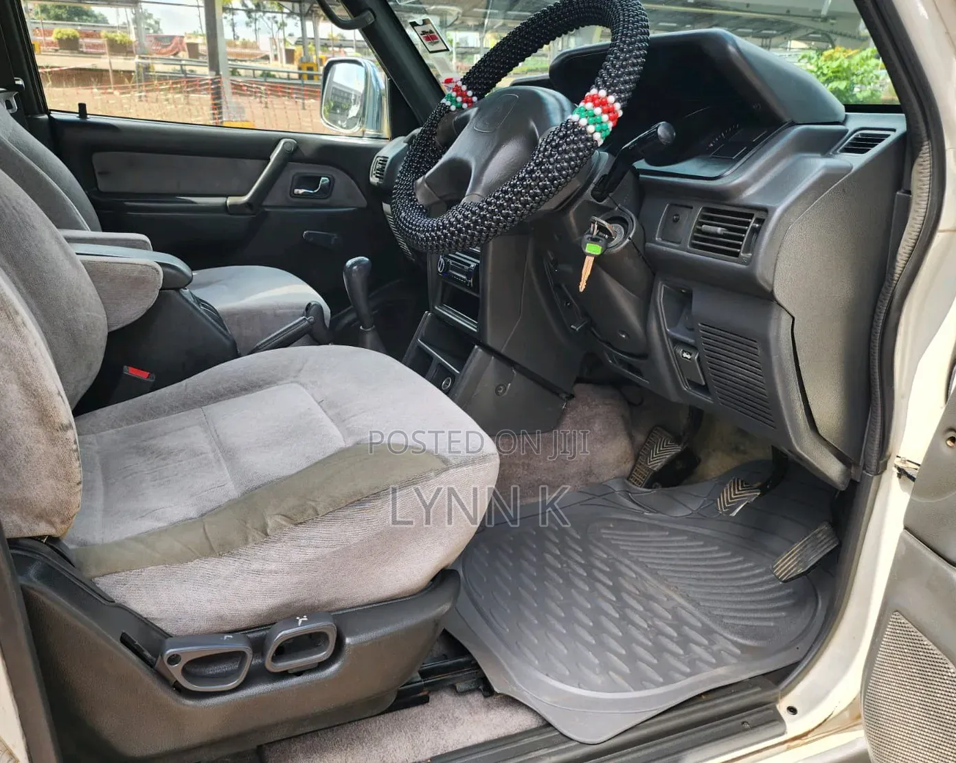 Mitsubishi Pajero 1999 White