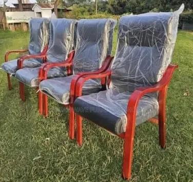 Mahogany Director Waiting Chair