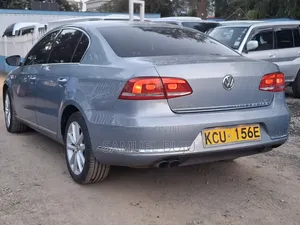 Volkswagen Passat 2013 Gray