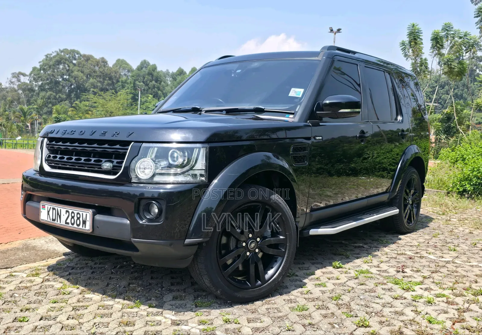 Land Rover Discovery 2016 Black
