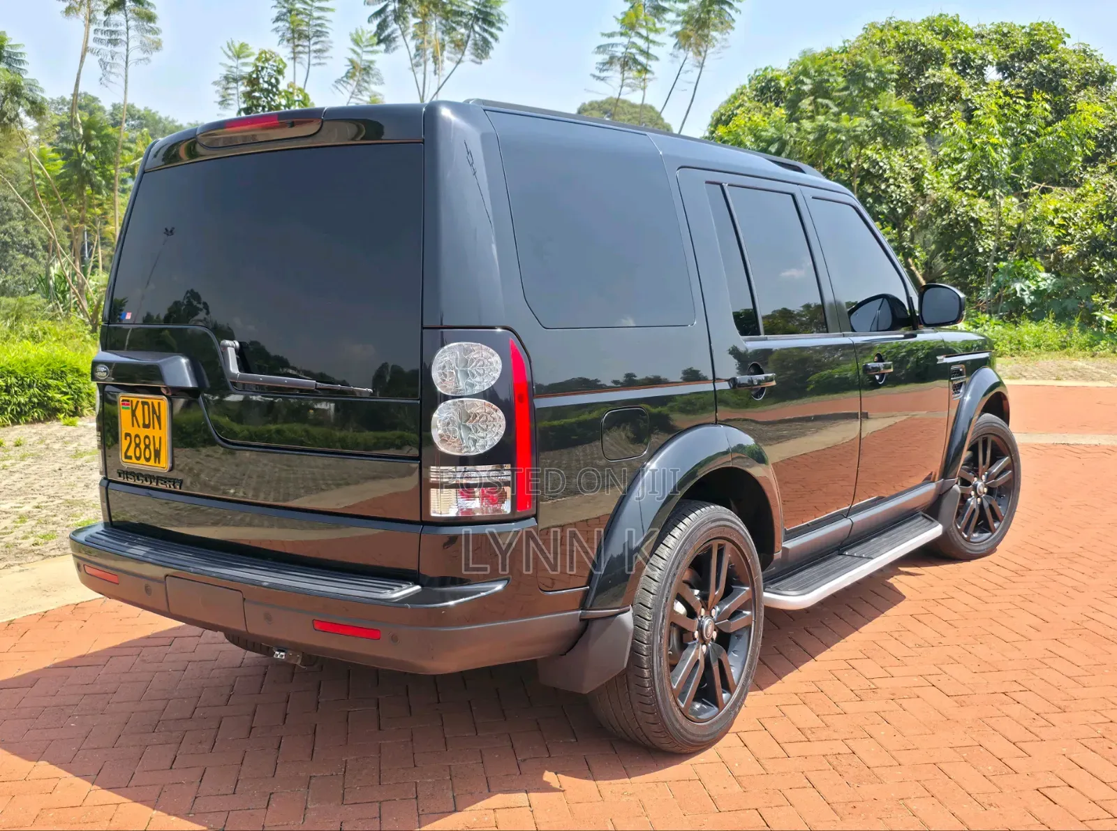 Land Rover Discovery 2016 Black