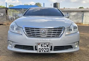 Toyota Crown 2012 Silver
