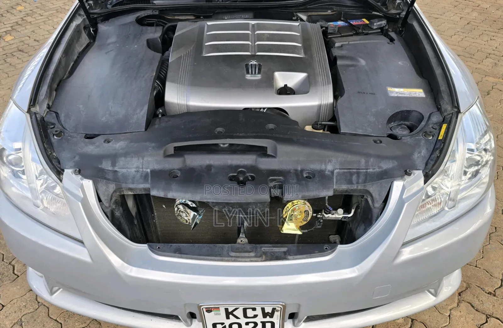 Toyota Crown 2012 Silver