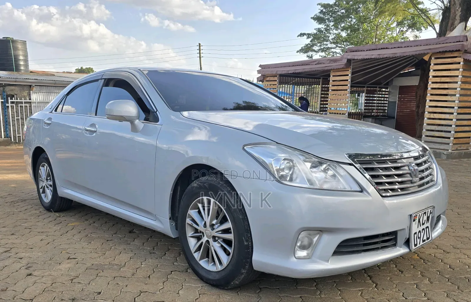 Toyota Crown 2012 Silver