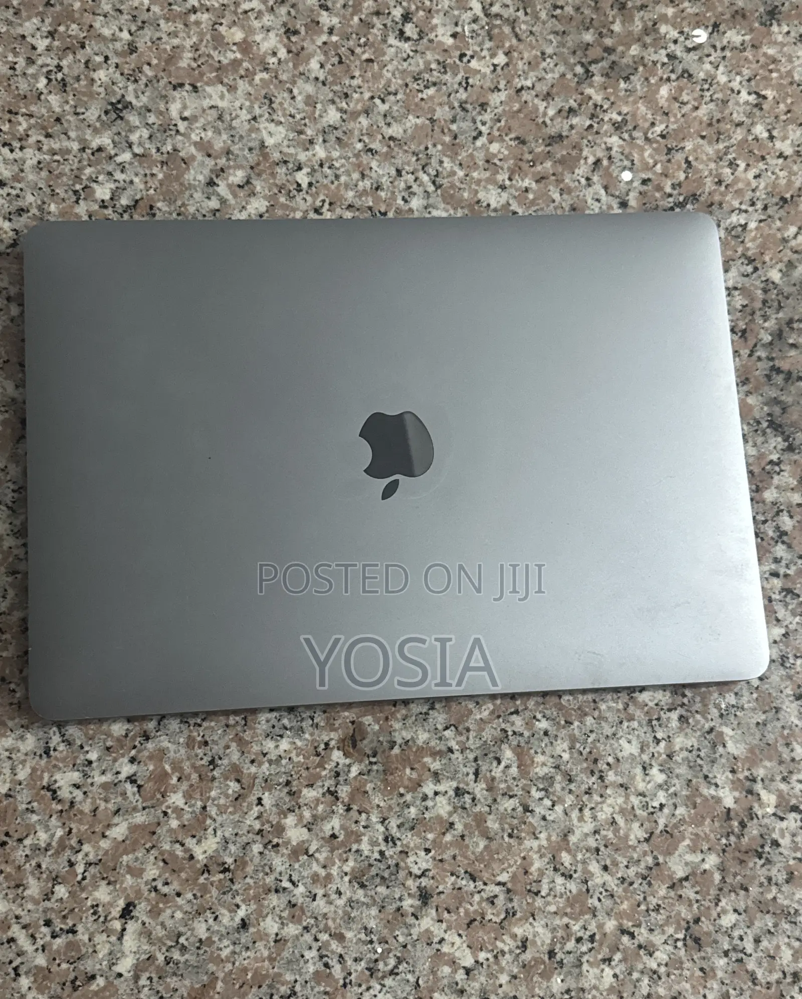 Laptop Apple MacBook 2020 8GB Intel Core i5 HDD 1T