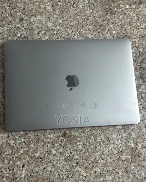 Laptop Apple MacBook 2020 8GB Intel Core i5 HDD 1T