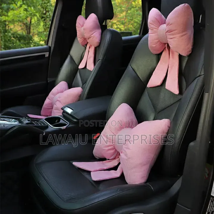 Bowknot Neck Pillow