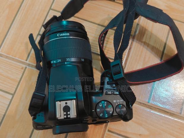 Canon Eos 250d With Ef-S 18-55mm F/3.5-5.6 STM Lens