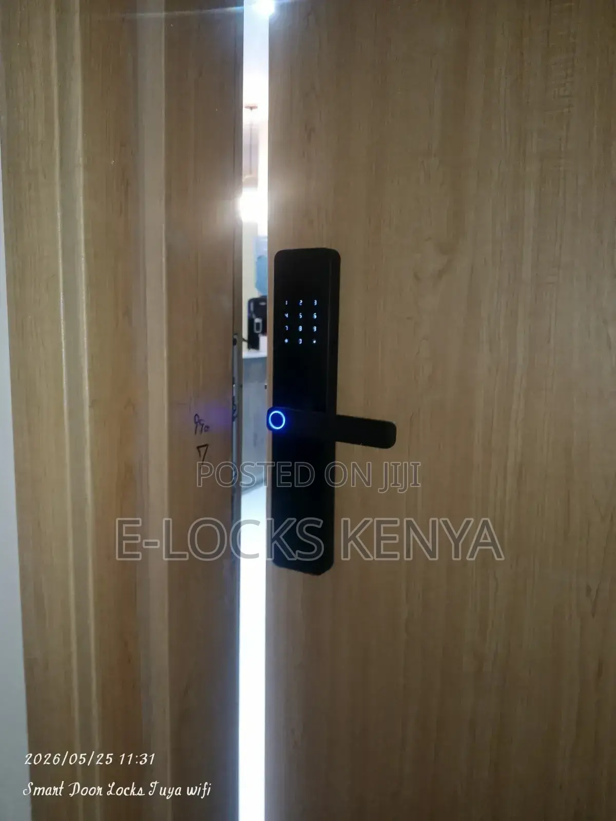Smart Lock Tuya App Wifi Fingerprints Password Cards Key Unlocking