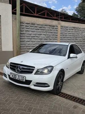 Mercedes-Benz C180 2014 White