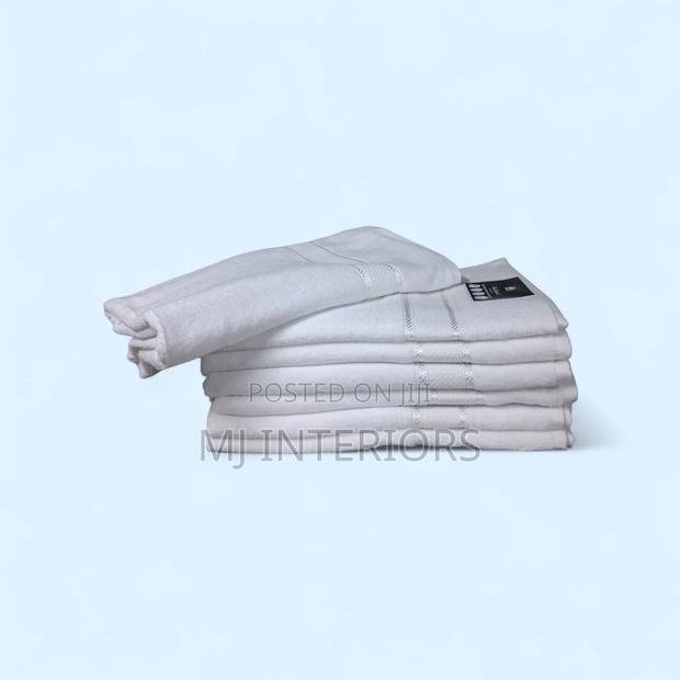 Quality Soft Bath Towels - main view