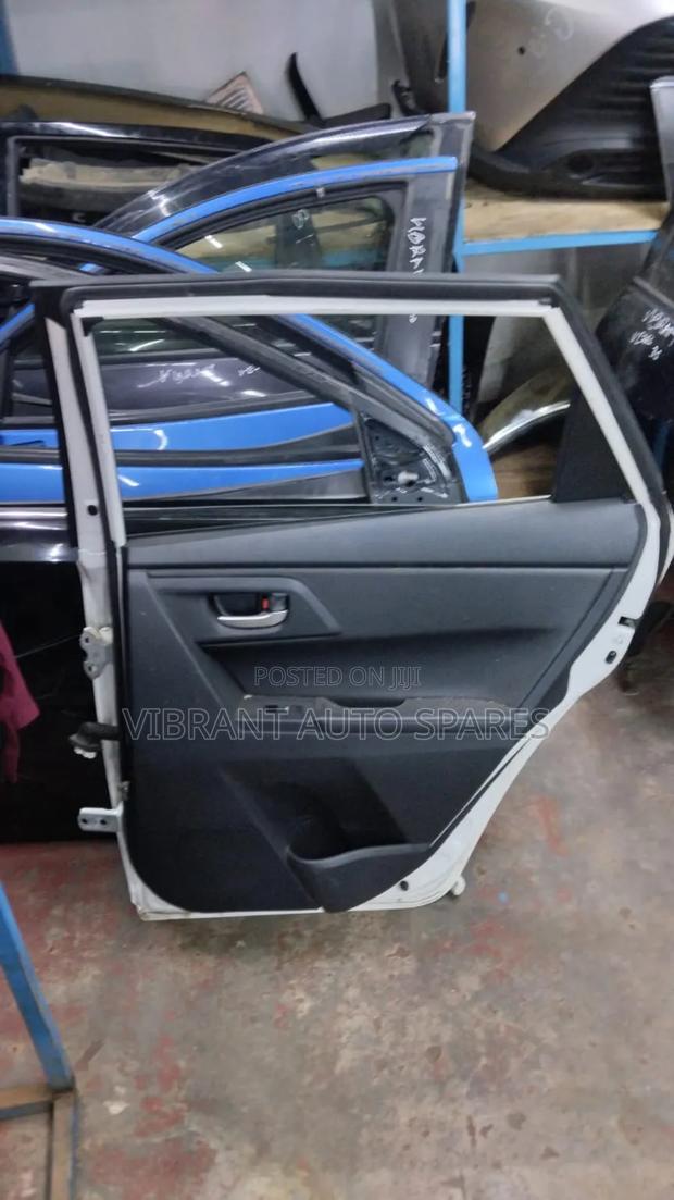 Auris 2013-2018 Rear Right Door - thumbnail 2