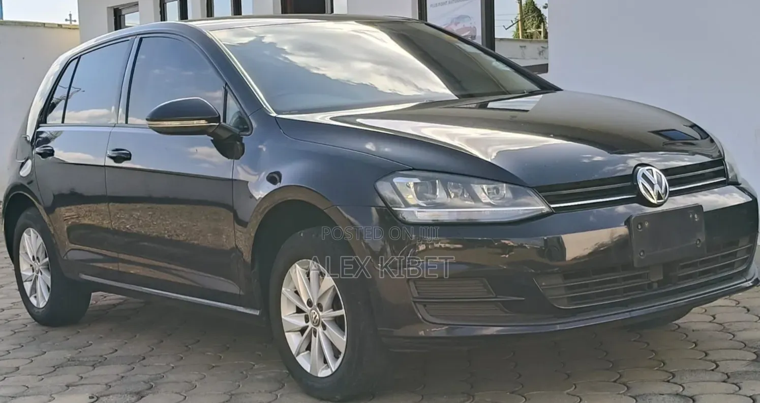 Volkswagen Golf TSI S 4-Door FWD 2016 Black