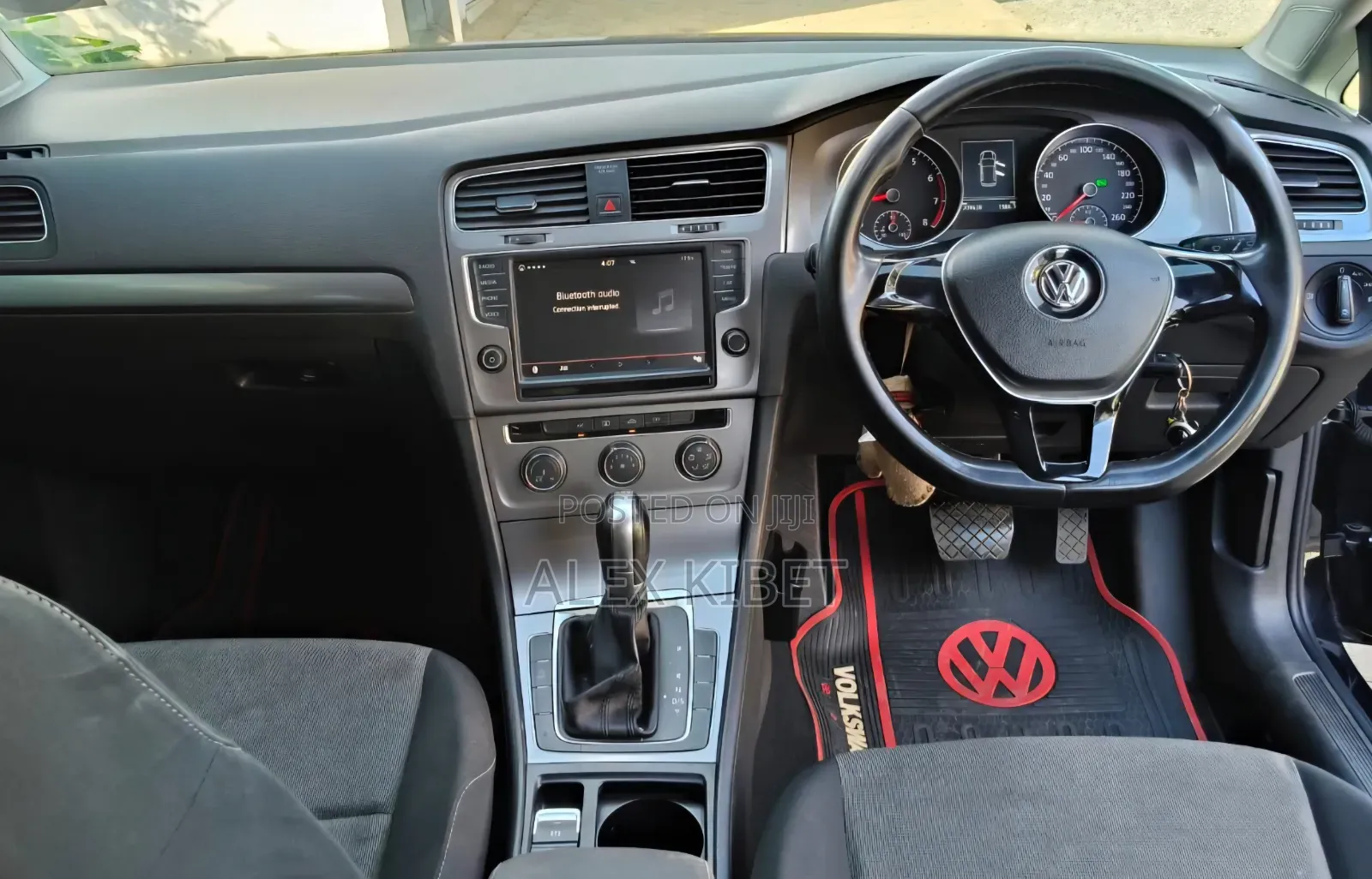 Volkswagen Golf TSI S 4-Door FWD 2016 Black
