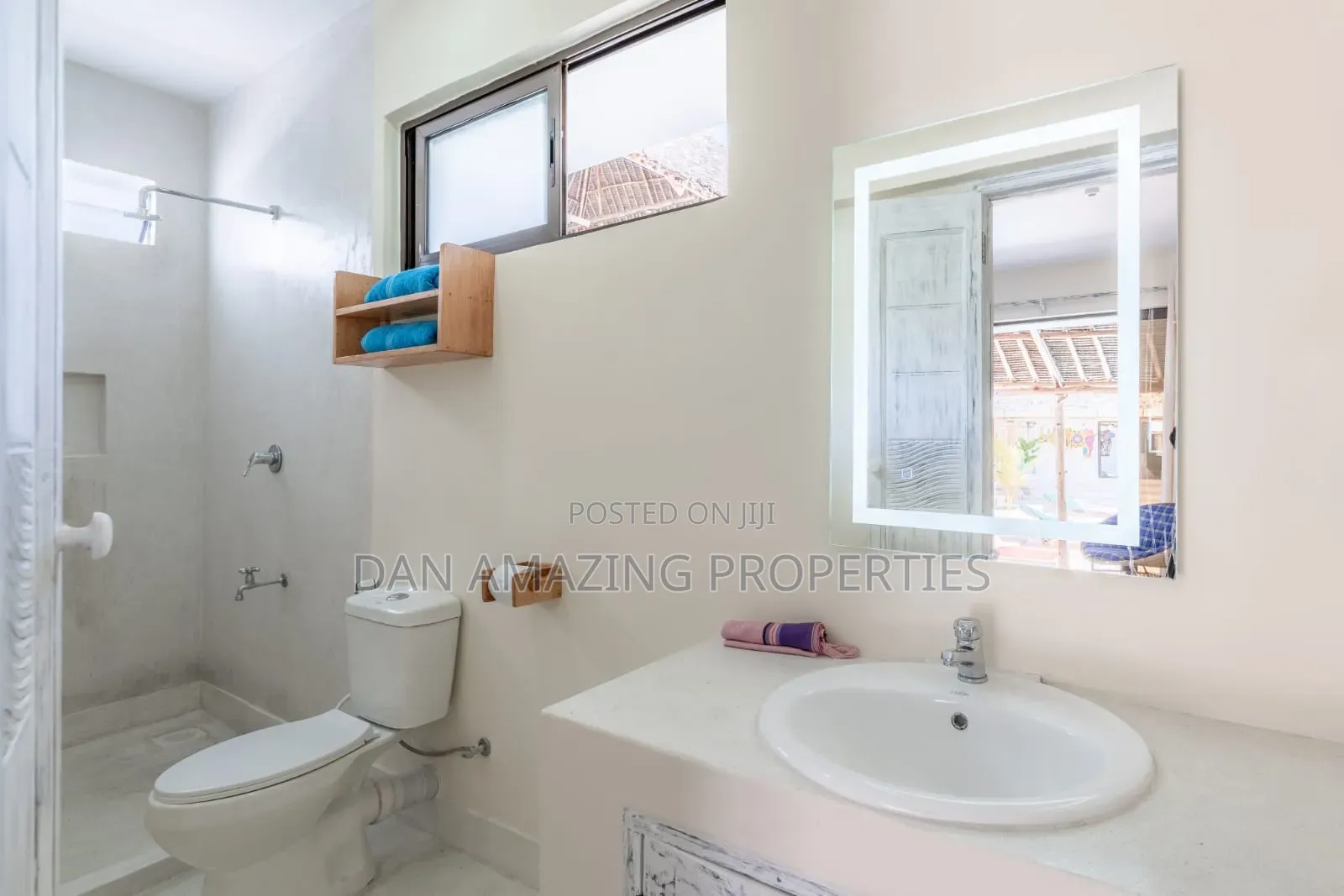 Furnished 10bdrm Villa in Beach Rd On 1/2 Acre, Diani for sale