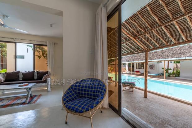 Furnished 10bdrm Villa in Beach Rd On 1/2 Acre, Diani for sale - thumbnail 10