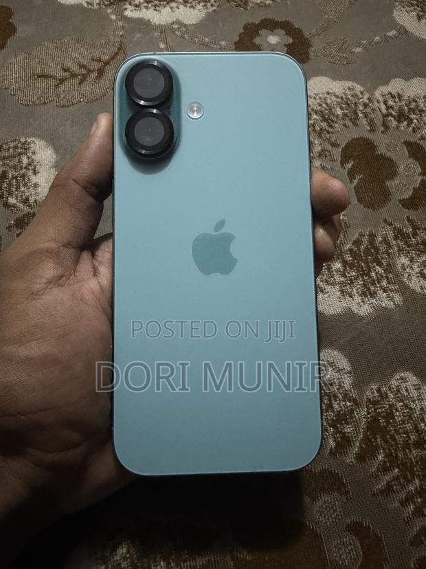 Apple iPhone 16 128 GB Green