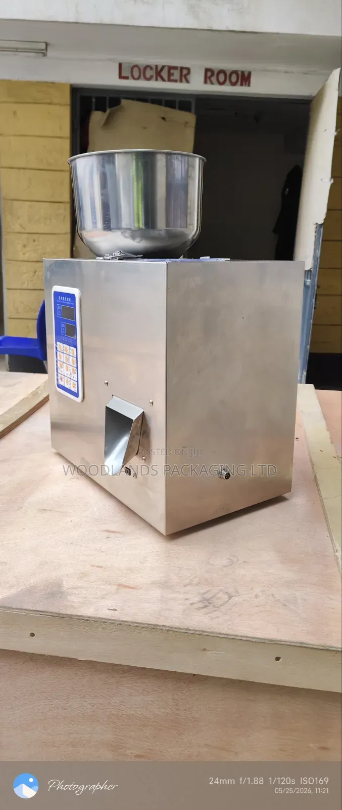 Granule Weighing and Filling Machine