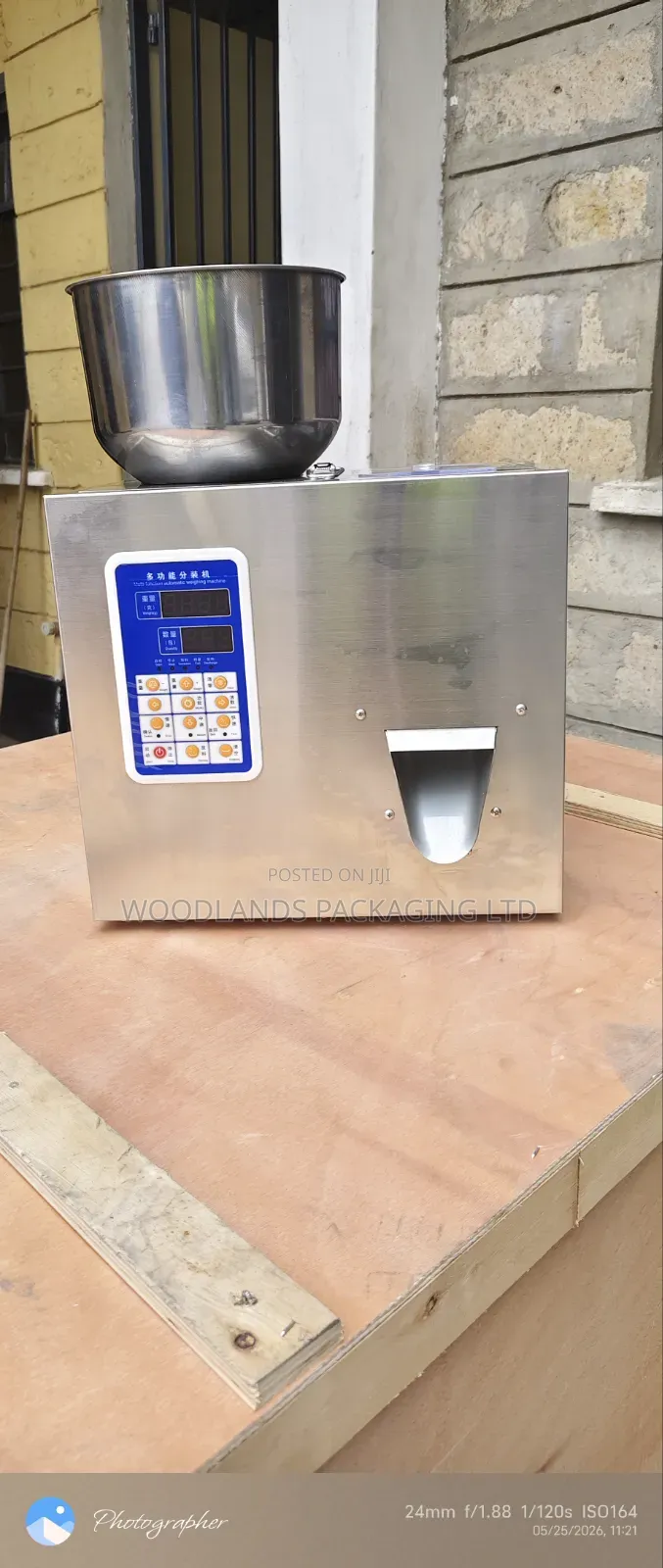 Granule Weighing and Filling Machine