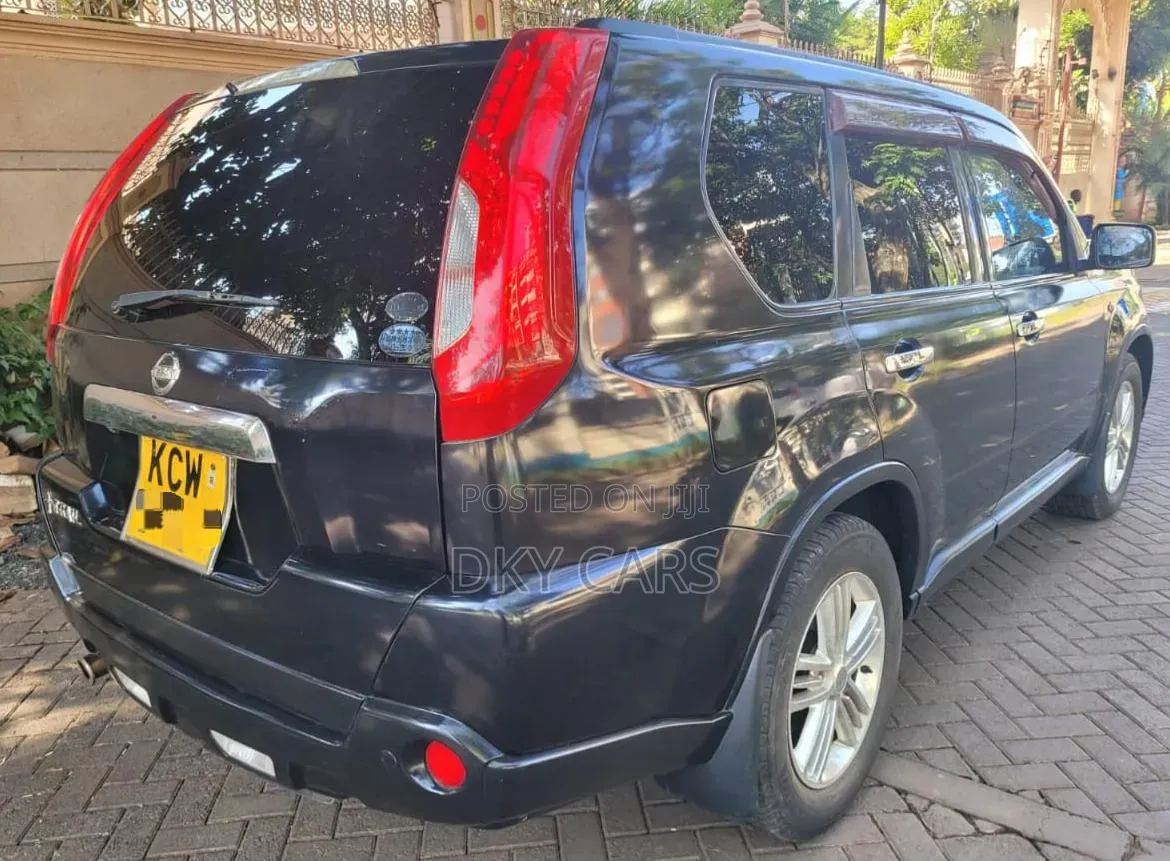Nissan X-Trail 2012 Black