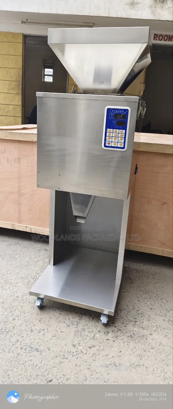 Granule Weighing and Filling Machine