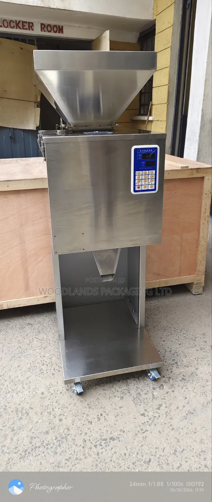 Granule Weighing and Filling Machine