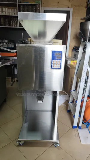 Granule Weighing and Filling Machine