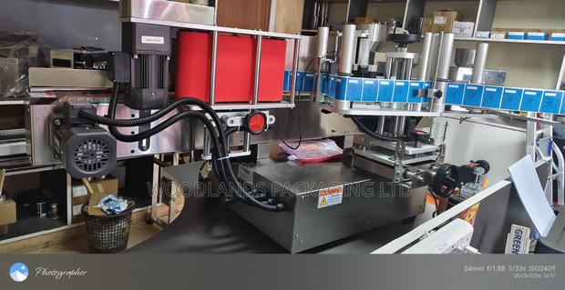 Automatic Labelling Machine - main view