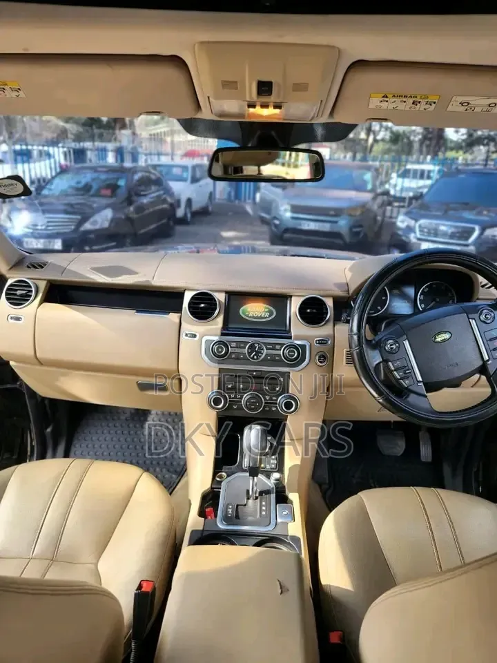 Land Rover Discovery 2010 Black