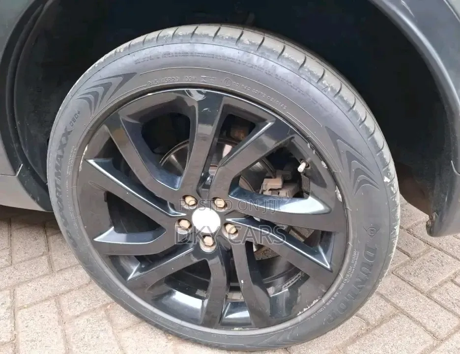 Land Rover Discovery Sport 2015 Green