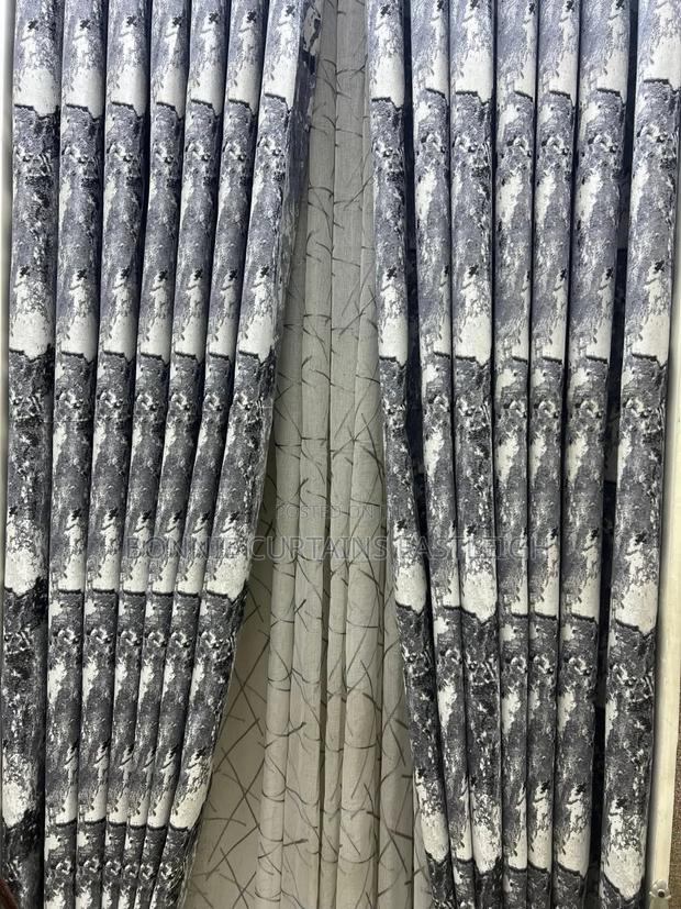 Light Grey Curtains for Modern Living Room Functionality - thumbnail 2