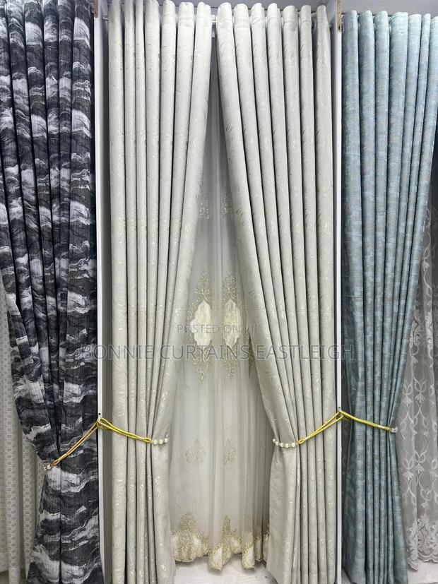 Light Grey Curtains for Modern Living Room Functionality - thumbnail 3